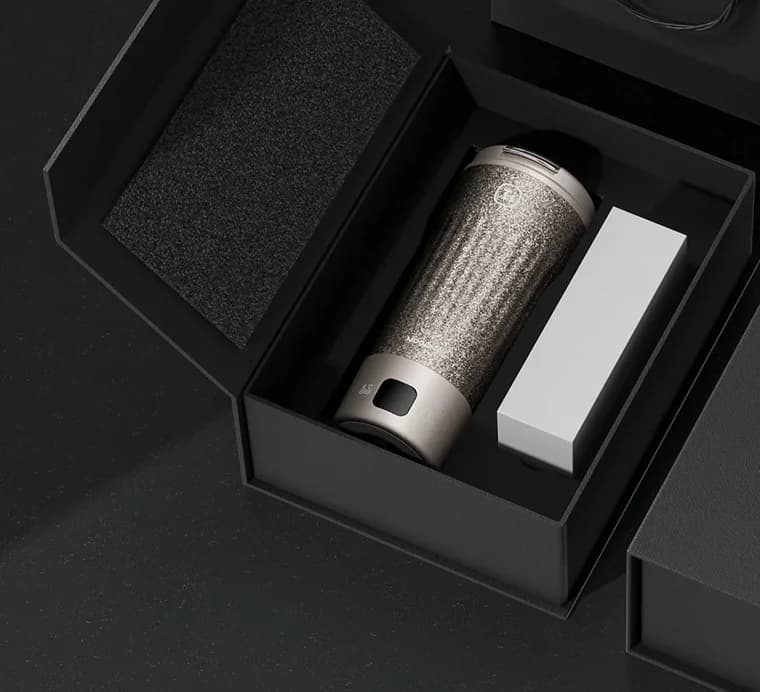 Titanium elektrisk rejsekop 400ml med temperaturdisplay