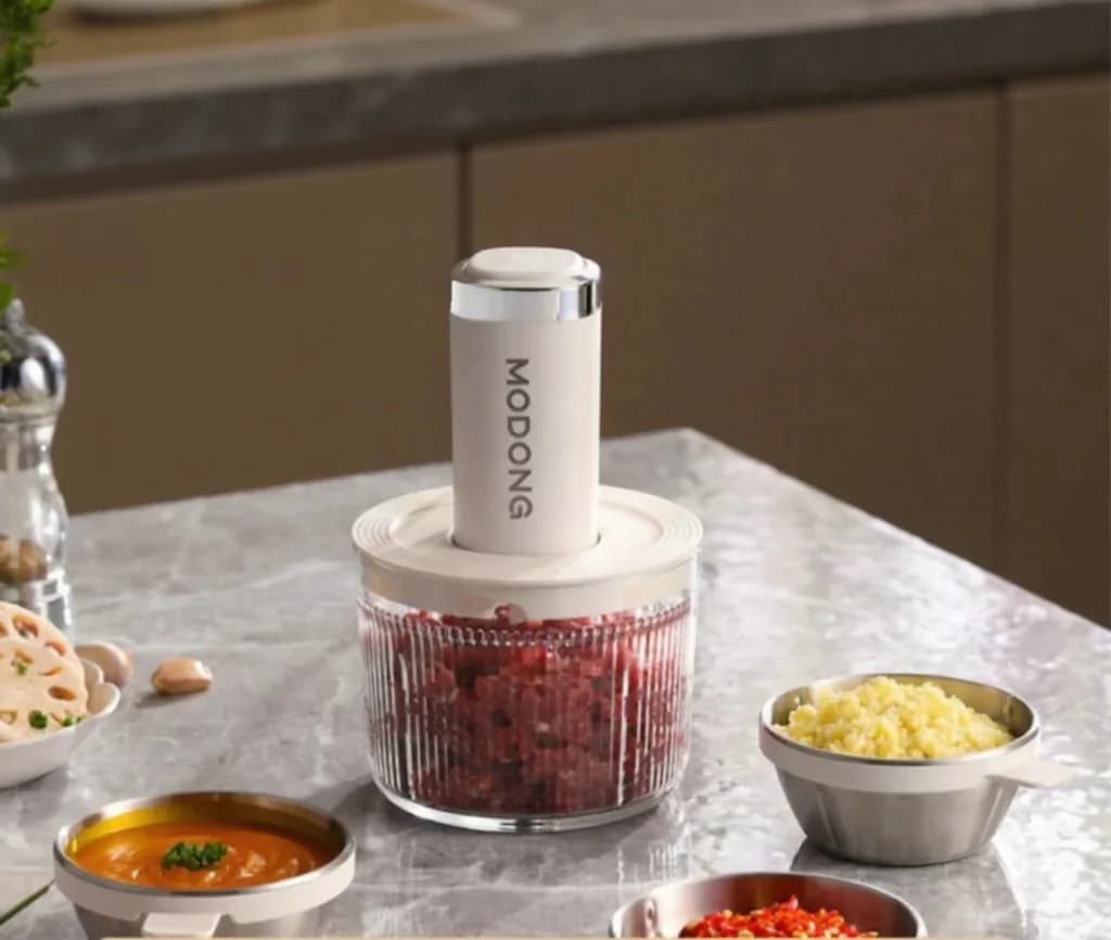 Elektrisk foodprocessor med glaskål og 4 knive til hjemmet